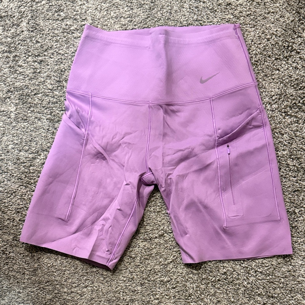Nike Women’s High-Rise Lilac Bike Shorts with Pockets